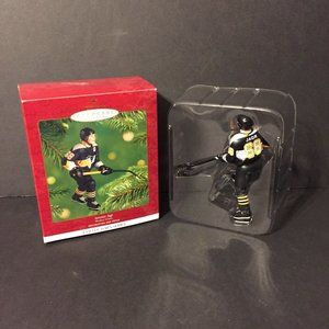 Vintage 2001 Hallmark Jaromir Jagr Hockey Greats Keepsake Christmas Ornament NIB